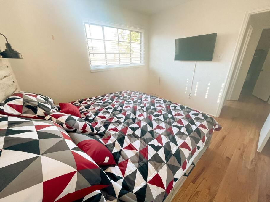 Вилла Pet Friendly! Private Casita In Nob Hill Альбукерке Экстерьер фото